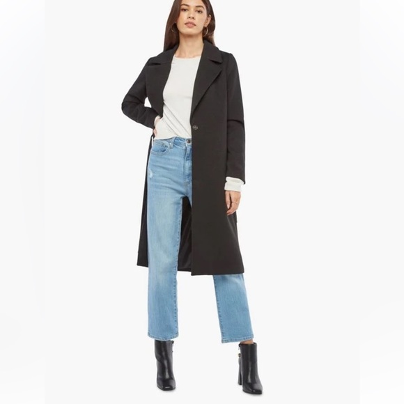 Fabulous single breasted with a notched collar - Picture 3 of 5